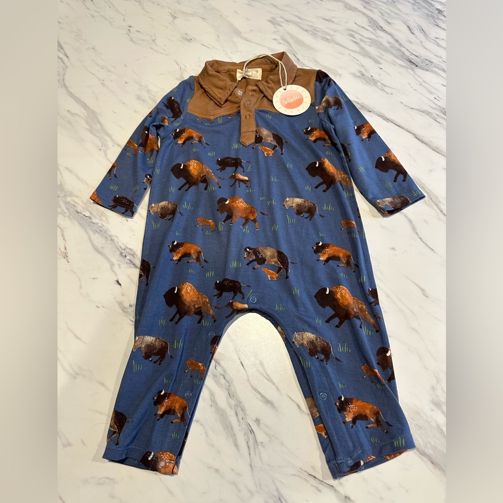 NWT Tullabee Bamboo Baby Outfit 6-12 months